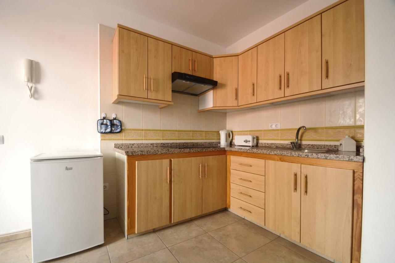 Apartamentos Andrea Calera Exteriér fotografie